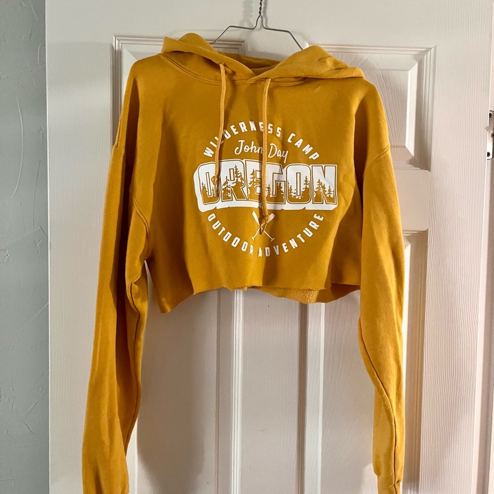 Yellow cropped sweatshirt, John day Oregon logo. Size Large